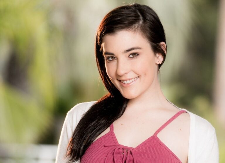 Jenna Rieder Jenna Reid Biography/Wiki, Age, Height, Career, Photos & More