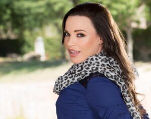 Dana DeArmond Biography/Wiki, Age, Height, Career, Photos & More