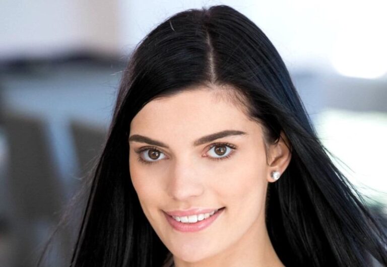 Sadie Blake Biography/Wiki, Age, Height, Career, Photos & More