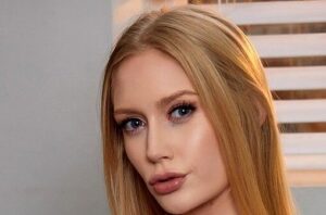 Emma Starletto Biography/Wiki, Age, Height, Career, Photos & More