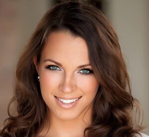 Lily Love Biography/Wiki, Age, Height, Career, Photos & More