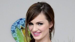 Lily Carter Biography/Wiki, Age, Height, Photos, Boyfriend & More