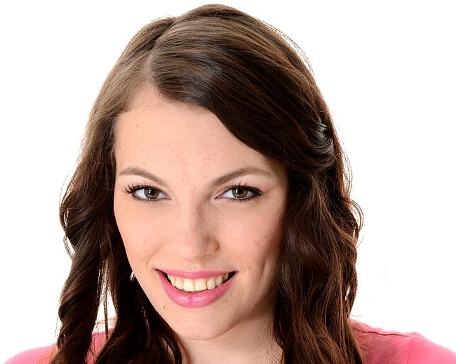 Samantha Lee Biography/Wiki, Age, Height, Career, Photos & More 3 Samantha Lee