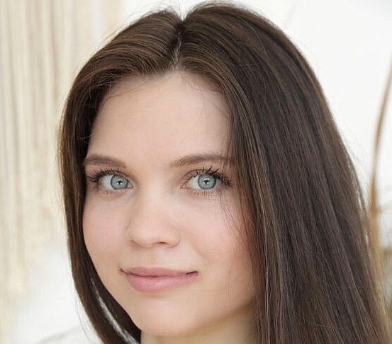 Adriana Fawn 1