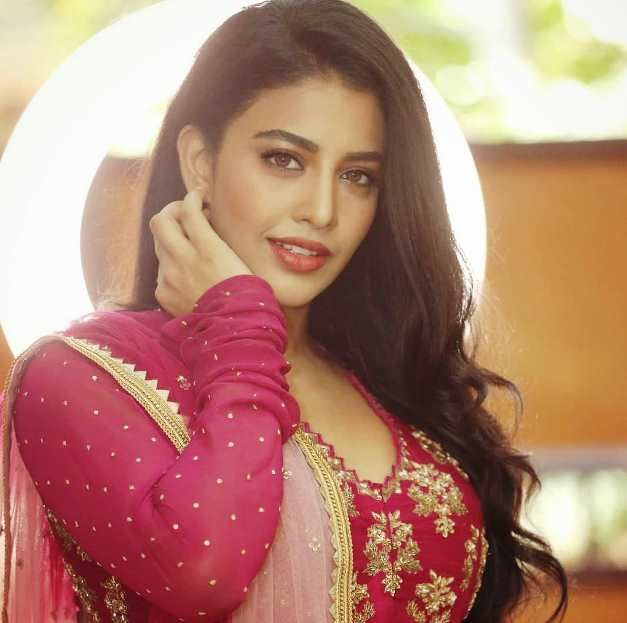 Daksha Nagarkar