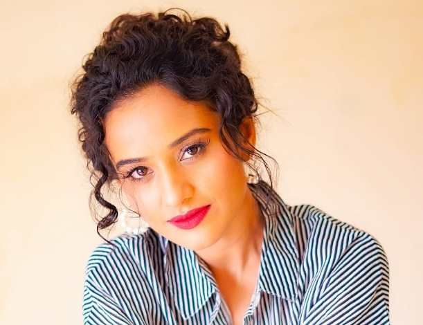 Heena Parmar Biography/Wiki, Age, Height, Career, Photos & More 2 Heena Parmar