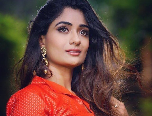 Sandhya Raju