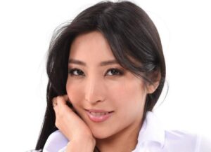 Emiri Momota Biography/Wiki, Age, Height, Career, Photos & More