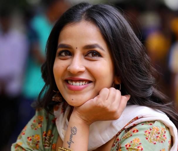 Komalee Prasad