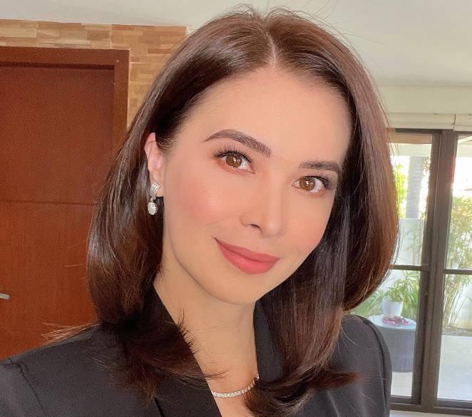 Sunshine Cruz