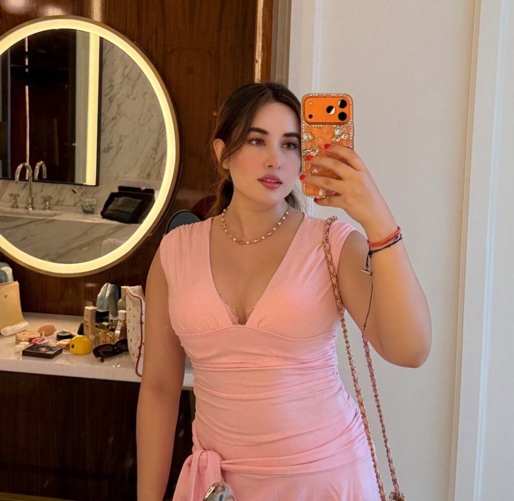 Aditi Budhathoki’s Dubai Diaries: ‘August Photo Dump’ Gives a Glimpse of Her Glamorous Getaway 3 Aditi Budhathoki