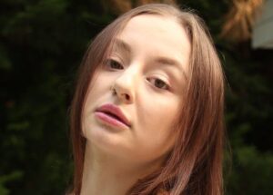 Amber Bloom Biography/Wiki, Age, Height, Career, Photos & More