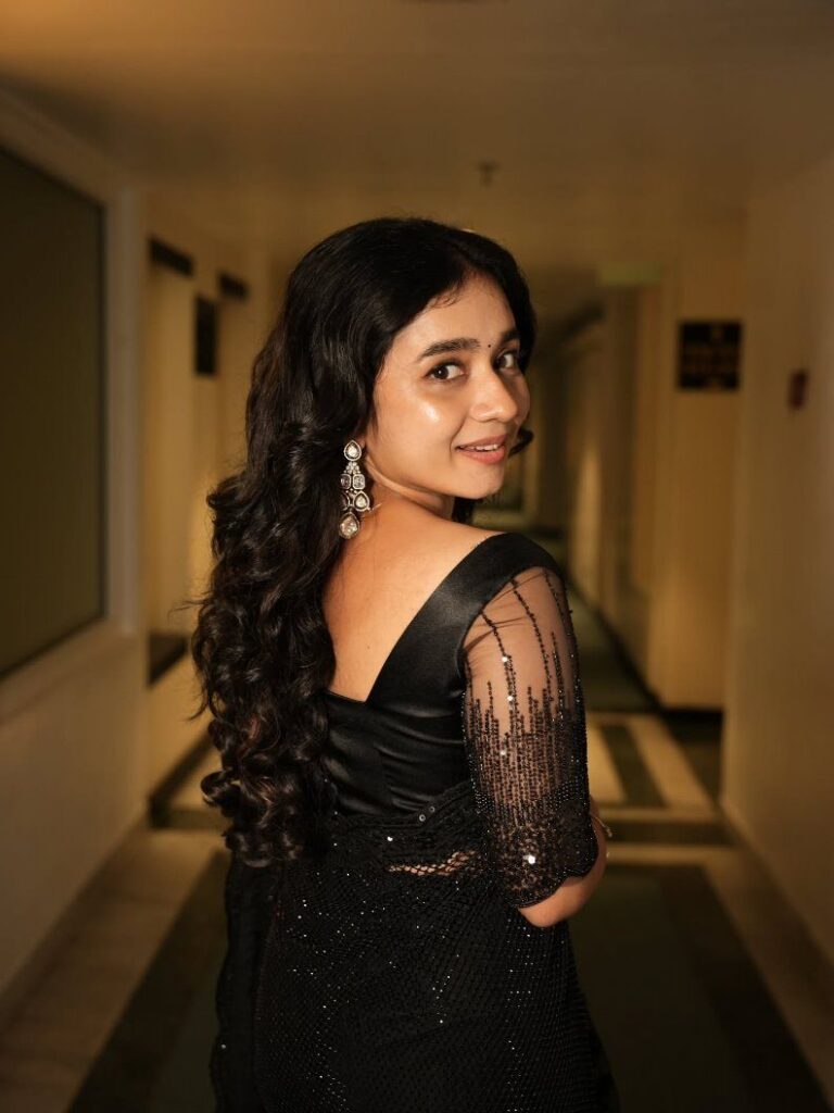 10 Young Malayalam Actresses to Watch in 2026: नई पीढ़ी की ये Actresses Mollywood में बना रही हैं पहचान 10 Anishma Anilkumar