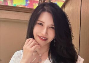 Anri Okita Biography/Wiki, Age, Height, Career, Photos & More