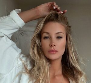 Cara Caru Biography/Wiki, Age, Height, Career, Photos & More