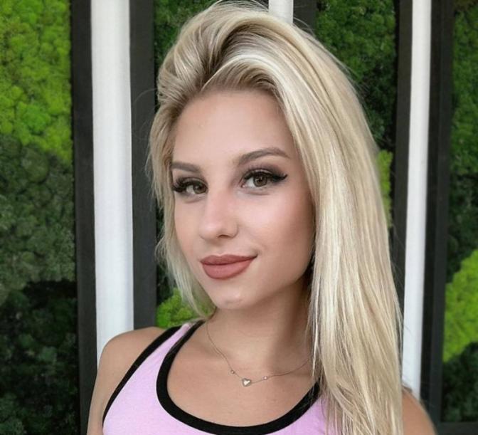 Cheerleader Kait Biography/Wiki, Career, Photos & More