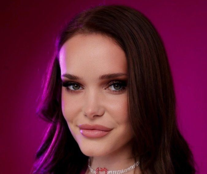 Chloe Foxxe