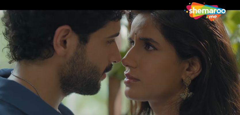 Dil Padosi Web Series: ShemarooMe की नई Relationship Drama में प्यार, Attraction और रिश्तों की उलझन 5 Dil Padosi Web Series - Scene 4