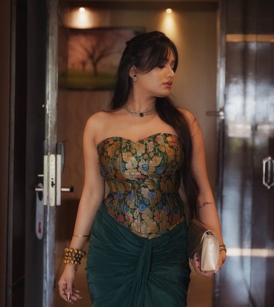 Garima Chaurasia - Floral Corset Look
