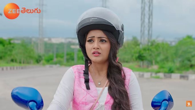 Gomathi Priya in Hitler Gari Pellam