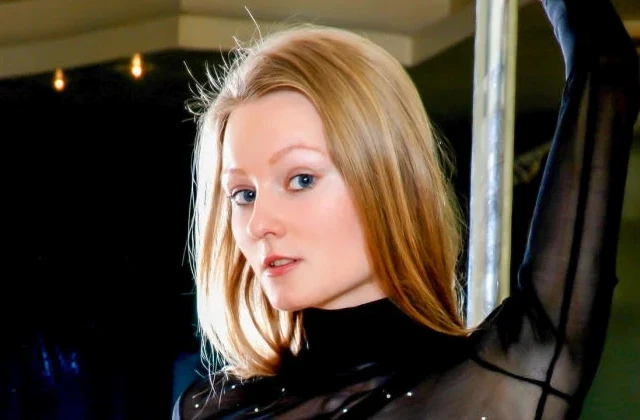 Julia Am