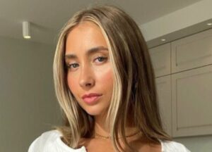 Lily Phillips Biography/Wiki, Career, Photos & More