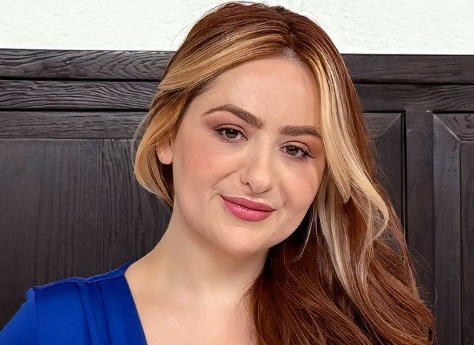 Mandi Rose