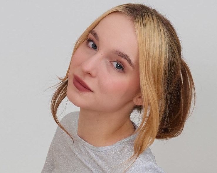 Molly Stone