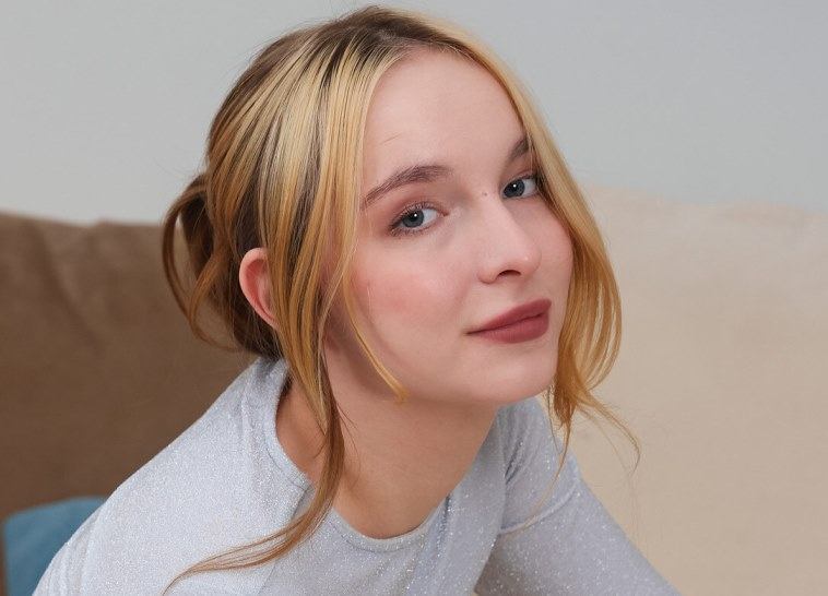 Molly Stone