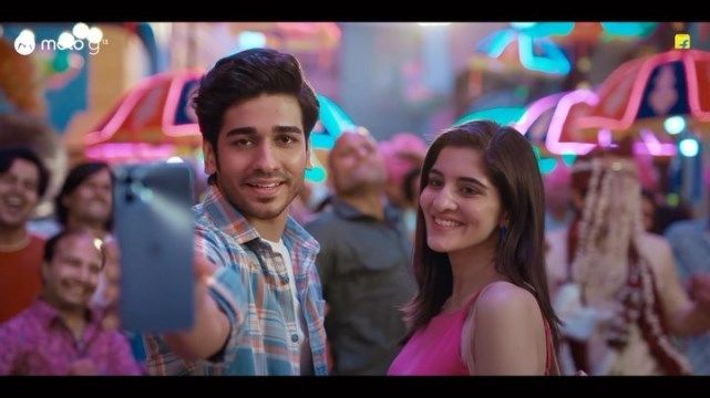 Navika Kotia in Motorola Ad