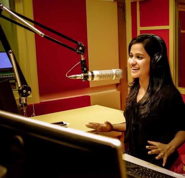 Nilja K. Baby as Radio Jockey