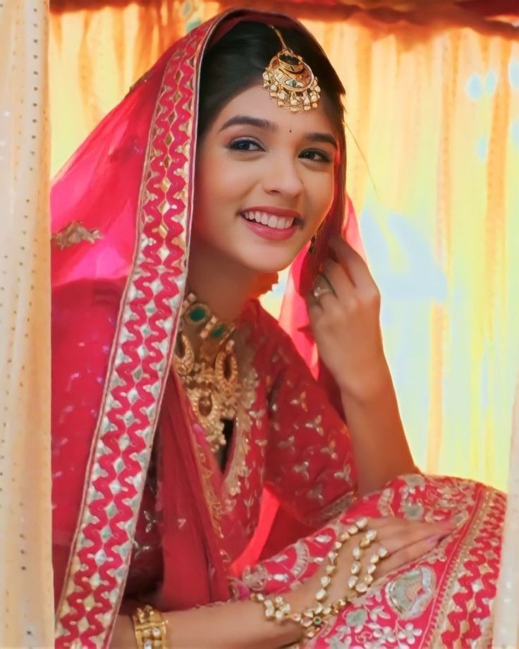 Pranali Rathod Birthday Special: ‘Akshara’ बनकर कैसे छाईं TV की दुनिया में? 3 Pranali Rathod in Yeh Rishta Kya Kehlata Hai