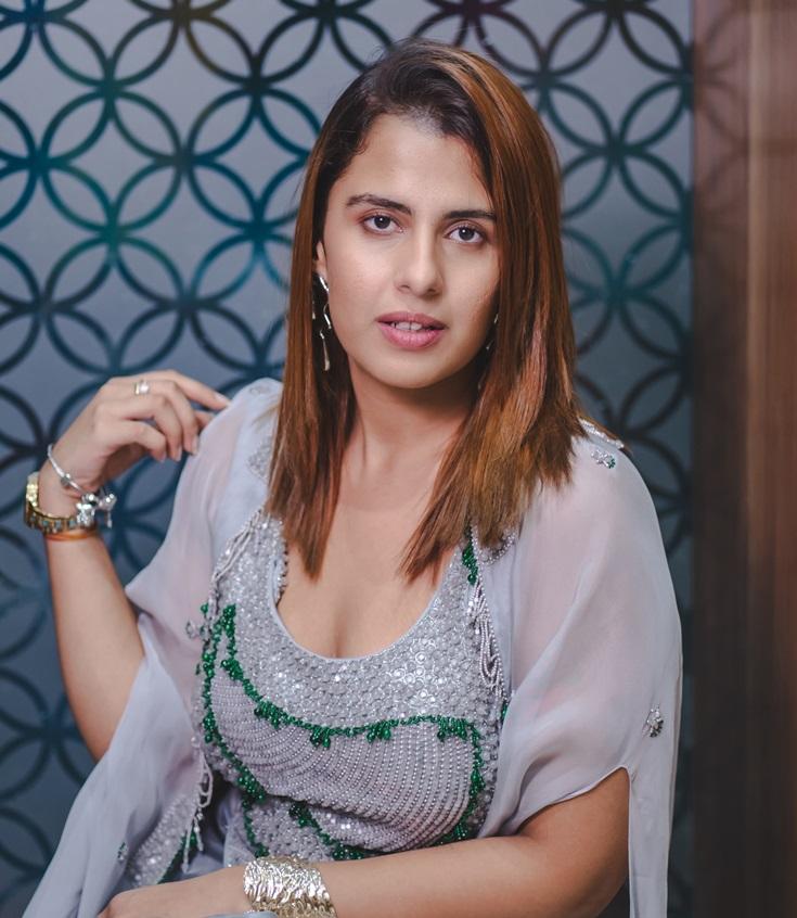 Rhiti Tiwari ने खोली अपनी जिंदगी की परतें, बोलीं- ₹20-25 हजार Monthly Allowance में चलाना पड़ता था घर 1 Rhiti Tiwari