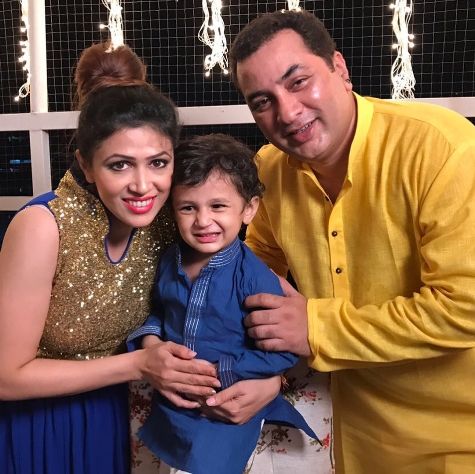 Sheetal Dabholkar with her Husband and Son