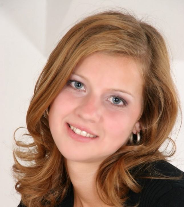 Steffi Ola