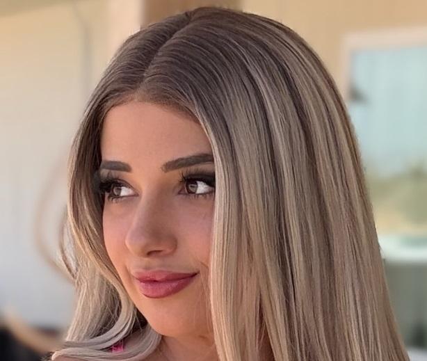 Vanessa Emely